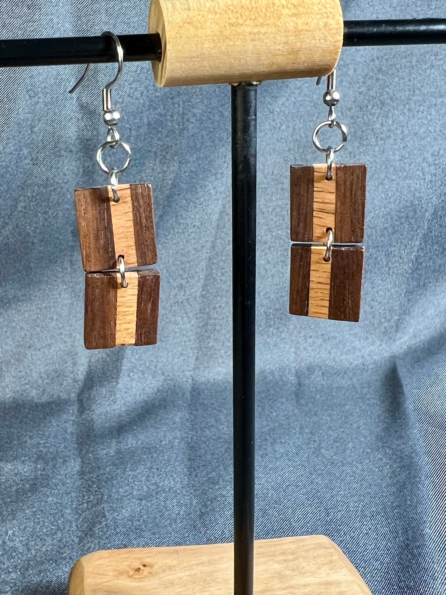1890 Walnut with Hickory