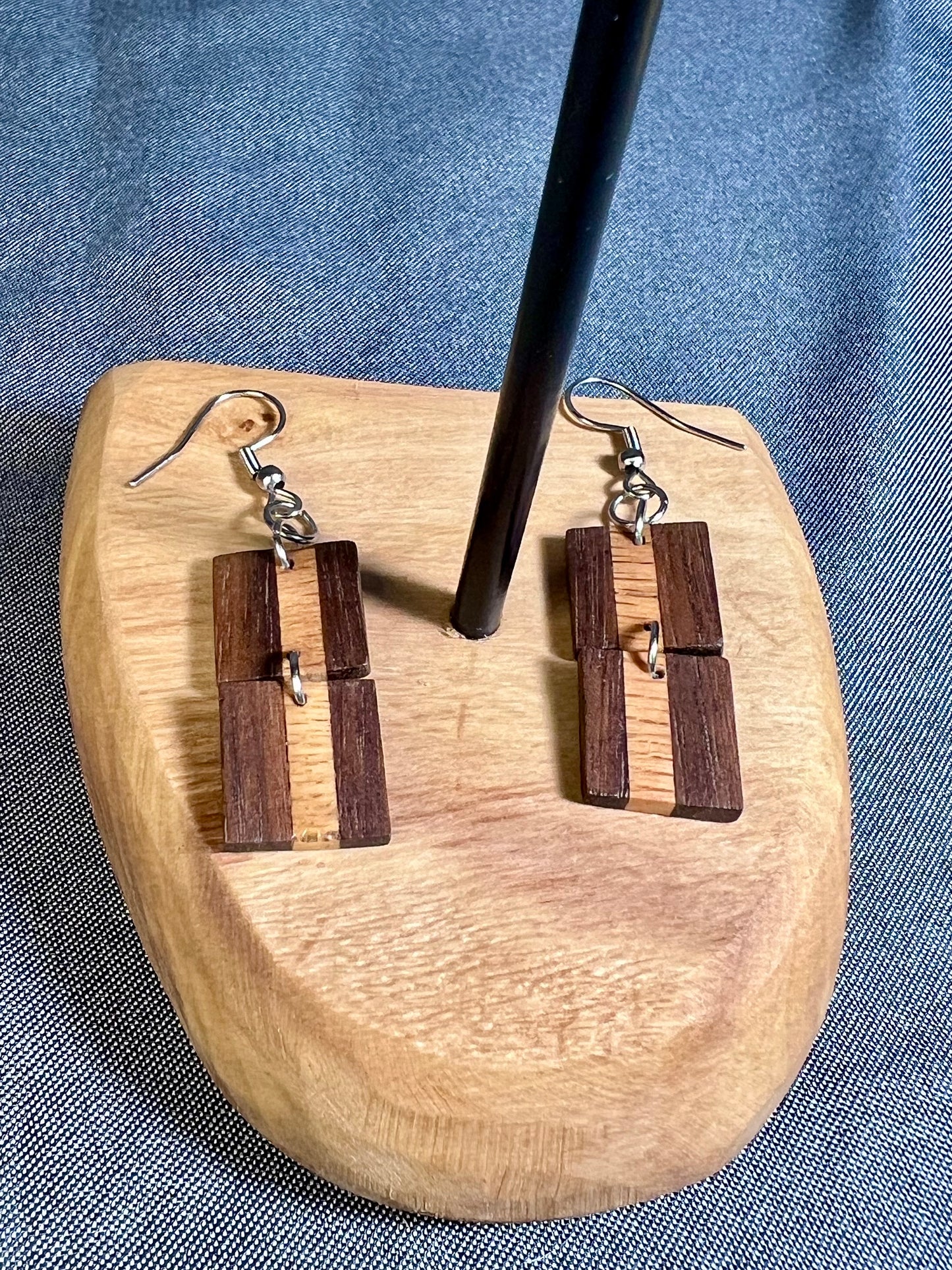 1890 Walnut with Hickory